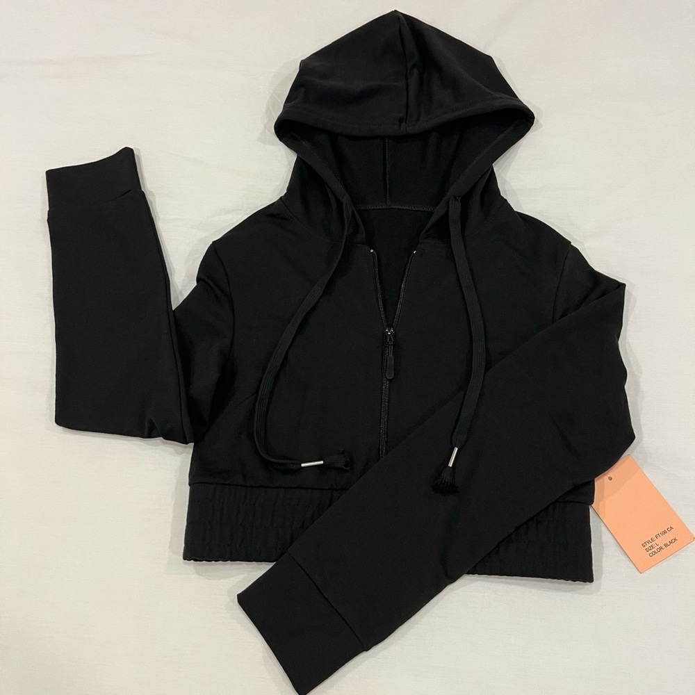 SOLD. NEW MIX Black Cropped Zip-Up Hoodie – Size L (Runs Small)